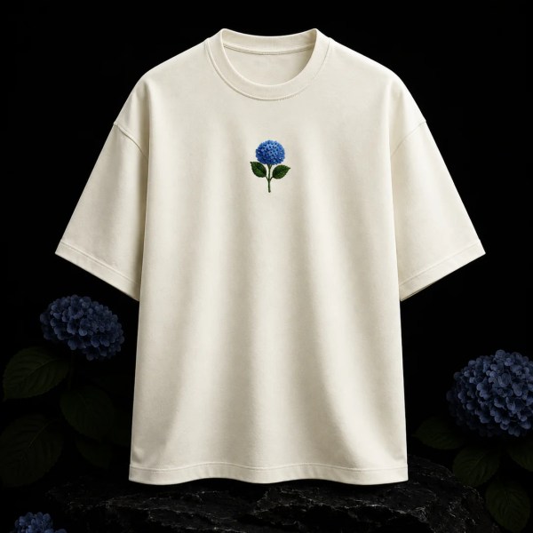 MRBRAND  Signature : Oversized Embroidered Hydrangea Tee